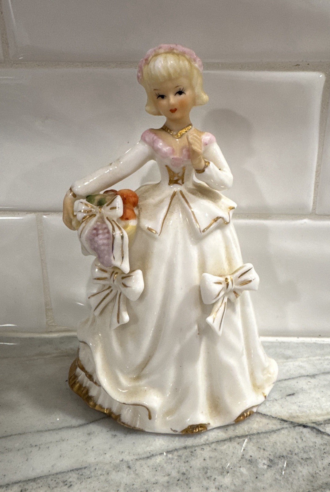 I.W. Rice Girl with Bouquet Flowers Vintage Japan Irice Imports I.W. Rice Girl with Bouquet Flowers Vintage Japan Irice Imports