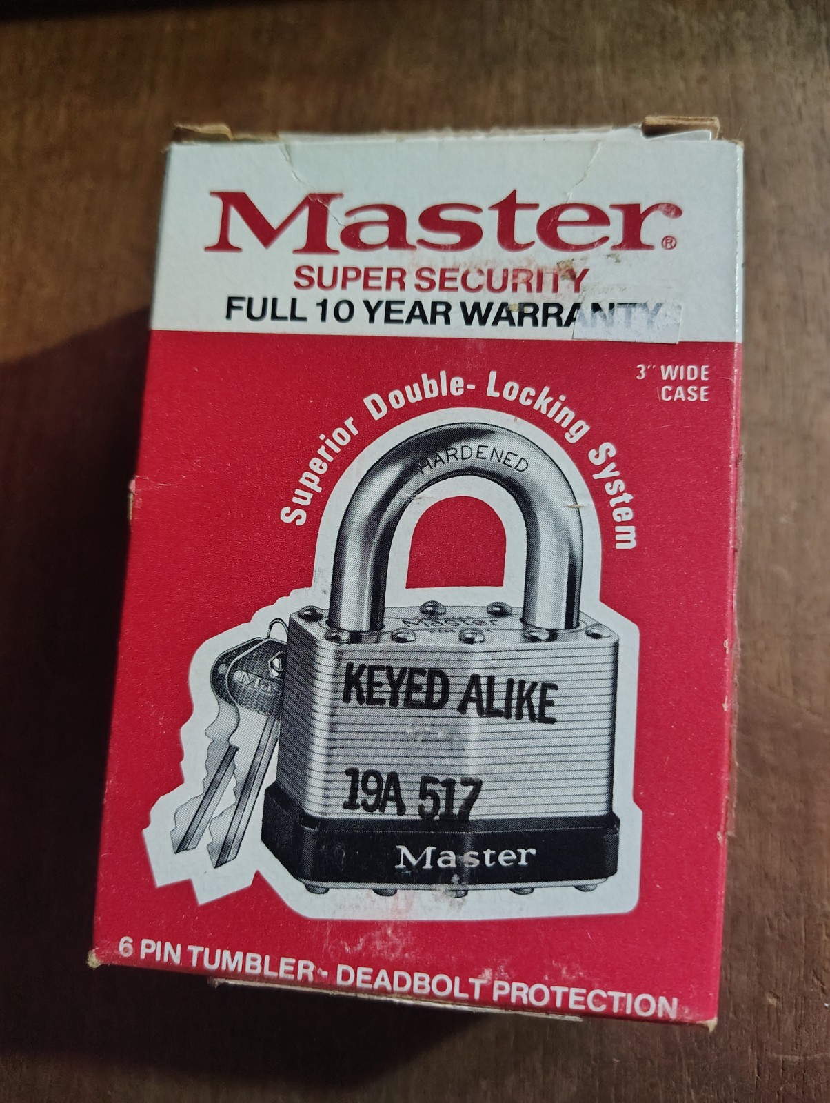 MASTER LOCK #19 Vintage Master lock and Co. No 19 Super Security. Blue bumper MASTER LOCK #19 Vintage Master lock and Co. No 19 Super Security. Blue bumper