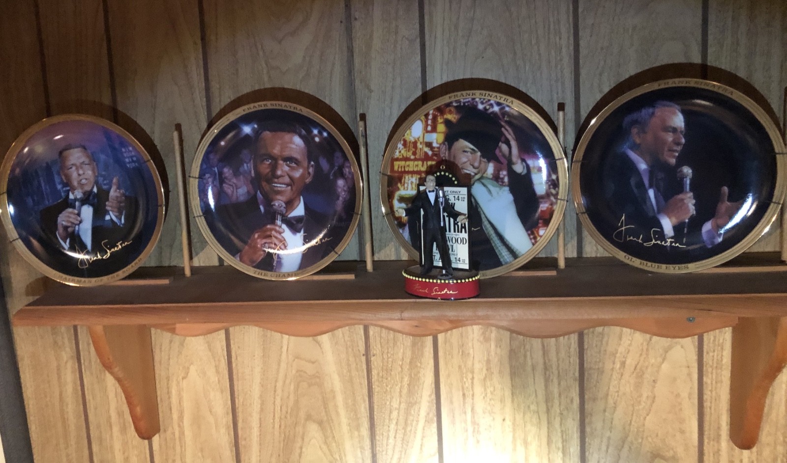 Franklin Mint Frank Sinatra Limited Edition Porcelain Collector Plates 8\