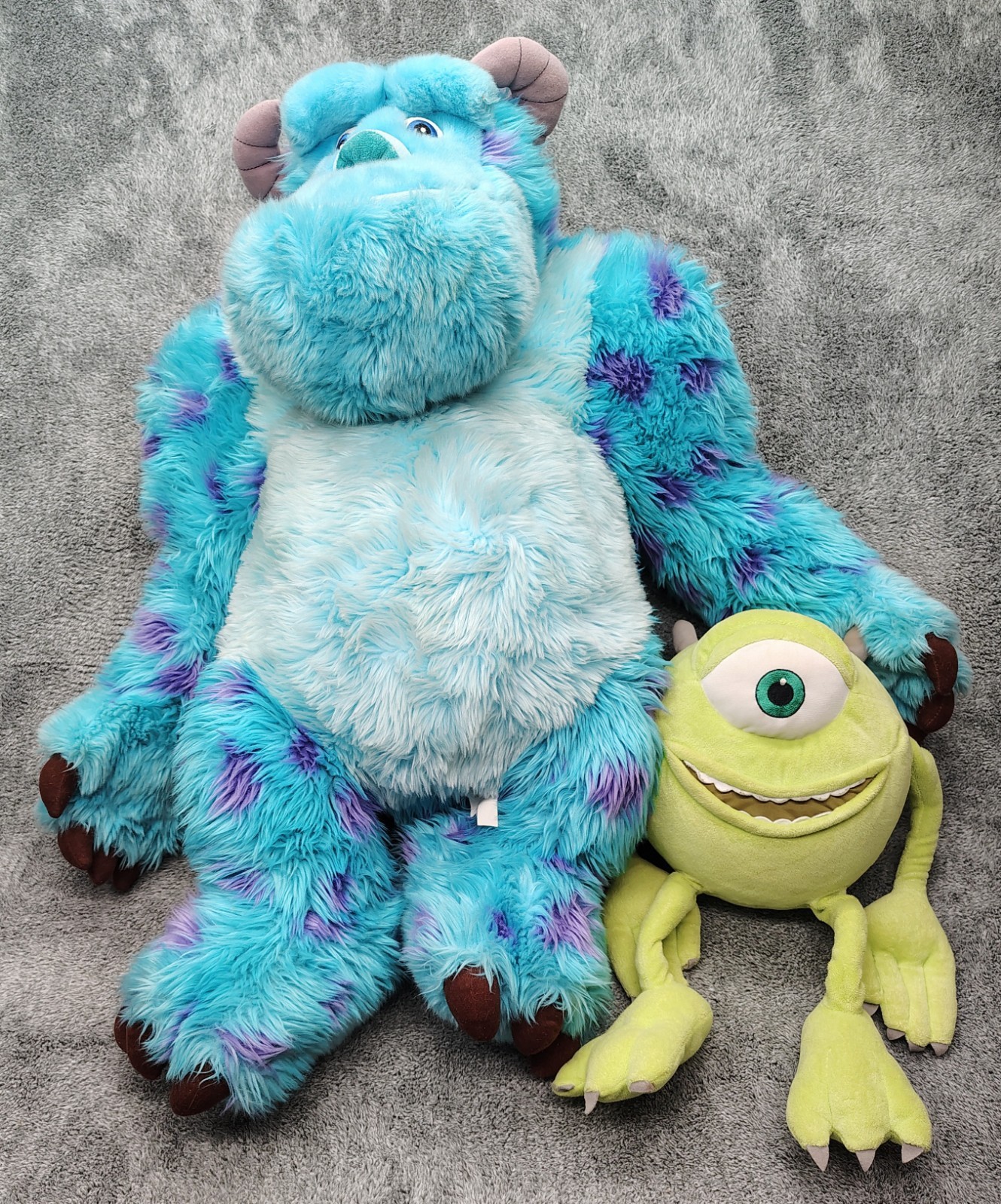 RARE HTF Disney Store Exclusive JUMBO 27\