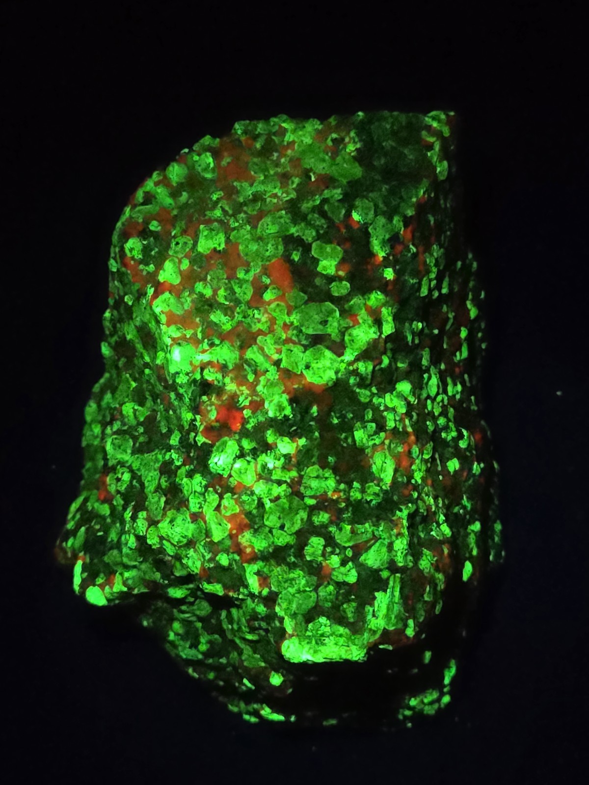 2 Lb Willemite/Calcite Shortwave UV Fluorescent/Phosphorescent 2 Lb Willemite/Calcite Shortwave UV Fluorescent/Phosphorescent