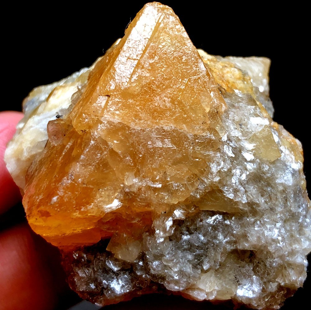 167g Rare Natural Bright Orange Yellow SCHEELITE Crystal Snow Treasure Summit