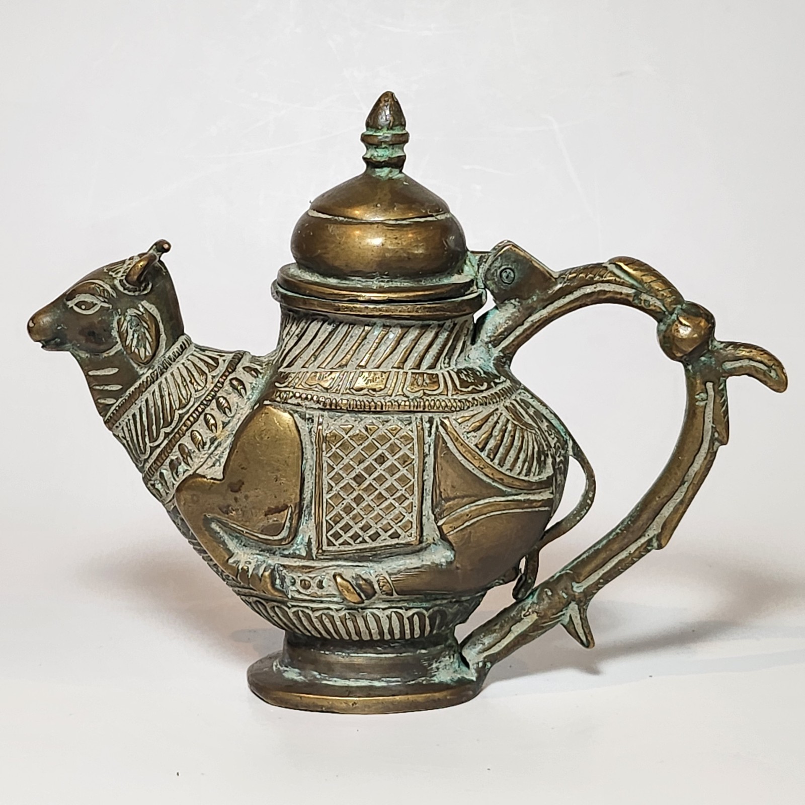 Vintage Handcrafted Ornate Brass Sacred Bull Water Pot Ritual Vintage Handcrafted Ornate Brass Sacred Bull Water Pot Ritual