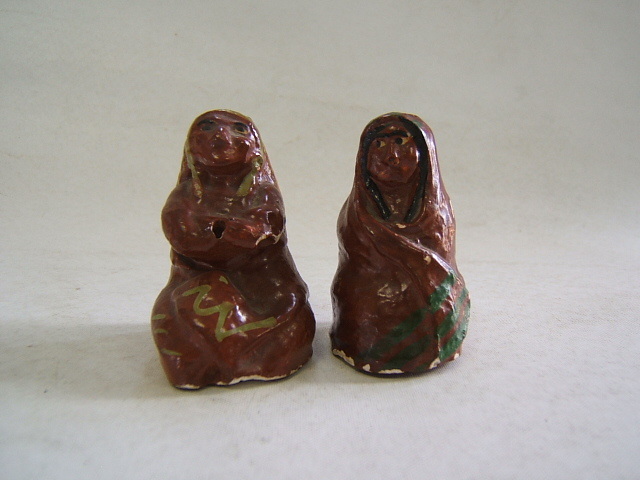 Native American Chief And Lady Salt And Pepper Shakers 