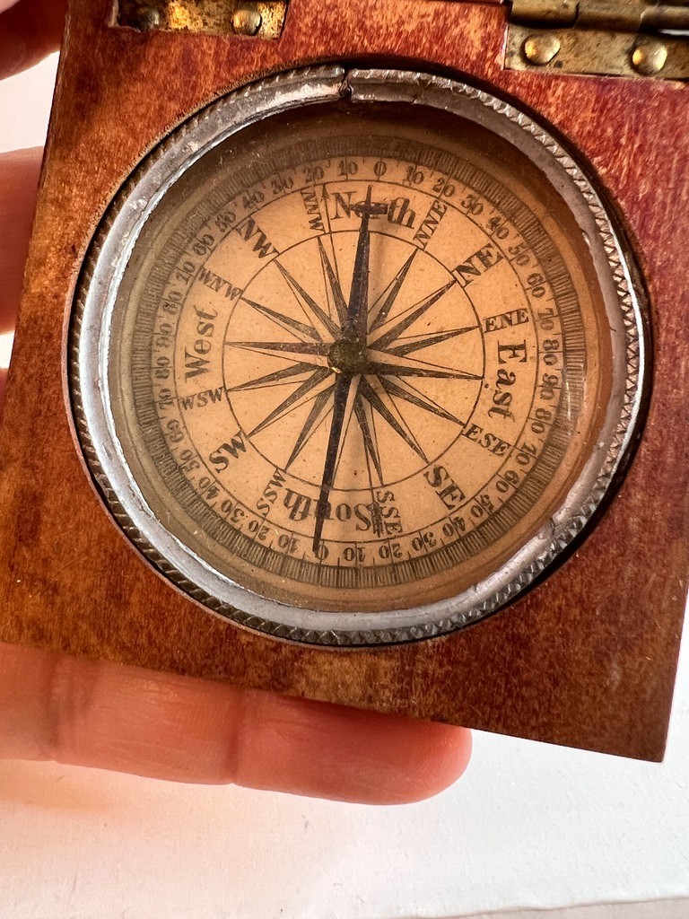 Antique TRAVEL COMPASS Wood BOX with Latch NOT WORKING AS IS LOVELY 2\