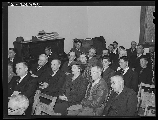 Loomis California 1940 Loomis Fruit Association annual meeting group photo