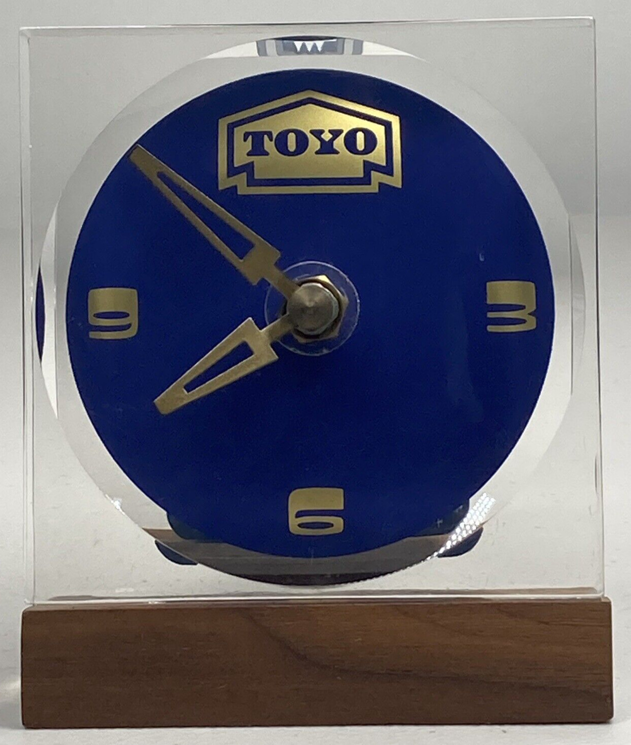 Vintage Toyo Tires Acrylic Advertising Desk Clock Blue & Gold Color Face Battery