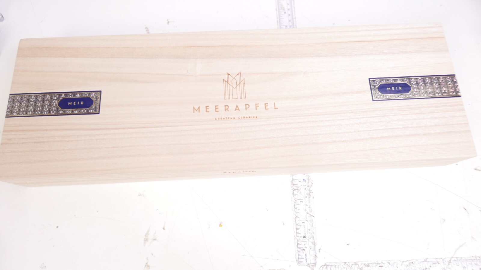 Meerapfel Createur Cigarier Pyramid Meir Pyramide Wooden Cigar Box 6 1/8 X 52 Meerapfel Createur Cigarier Pyramid Meir Pyramide Wooden Cigar Box 6 1/8 X 52