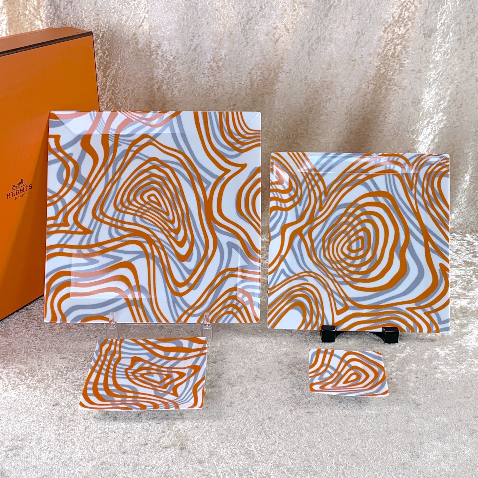 Hermes Porcelain Square Plate Onde De Chic Set of 4 Tableware with Case