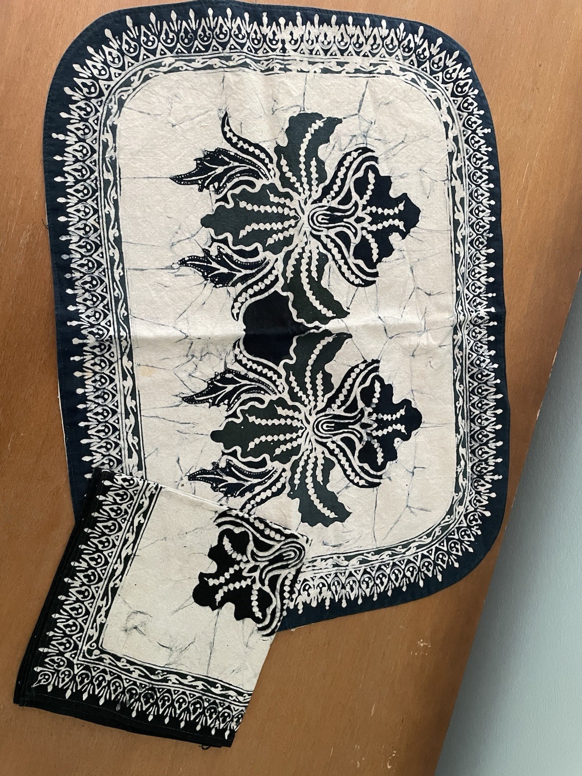 Indonesian Black Batik Cotton Placement Set With Matching Napkins Indonesian Black Batik Cotton Placement Set With Matching Napkins