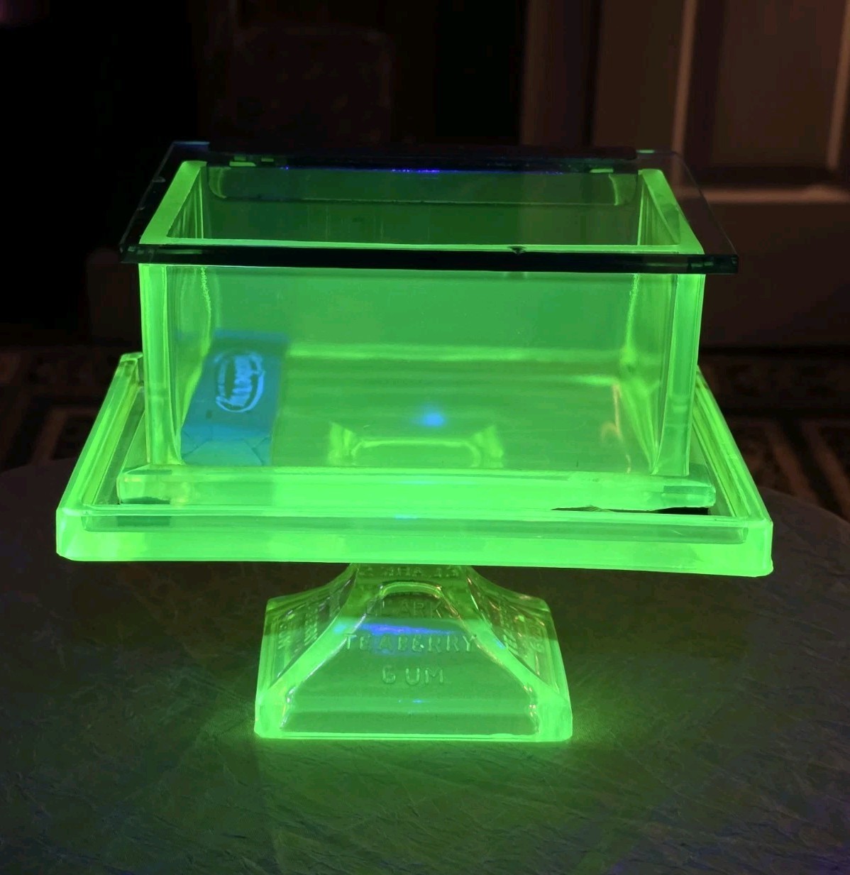 Awesome Clark's Teaberry Gum Yellow Uranium Glass Stand and Display Box Awesome Clark's Teaberry Gum Yellow Uranium Glass Stand and Display Box