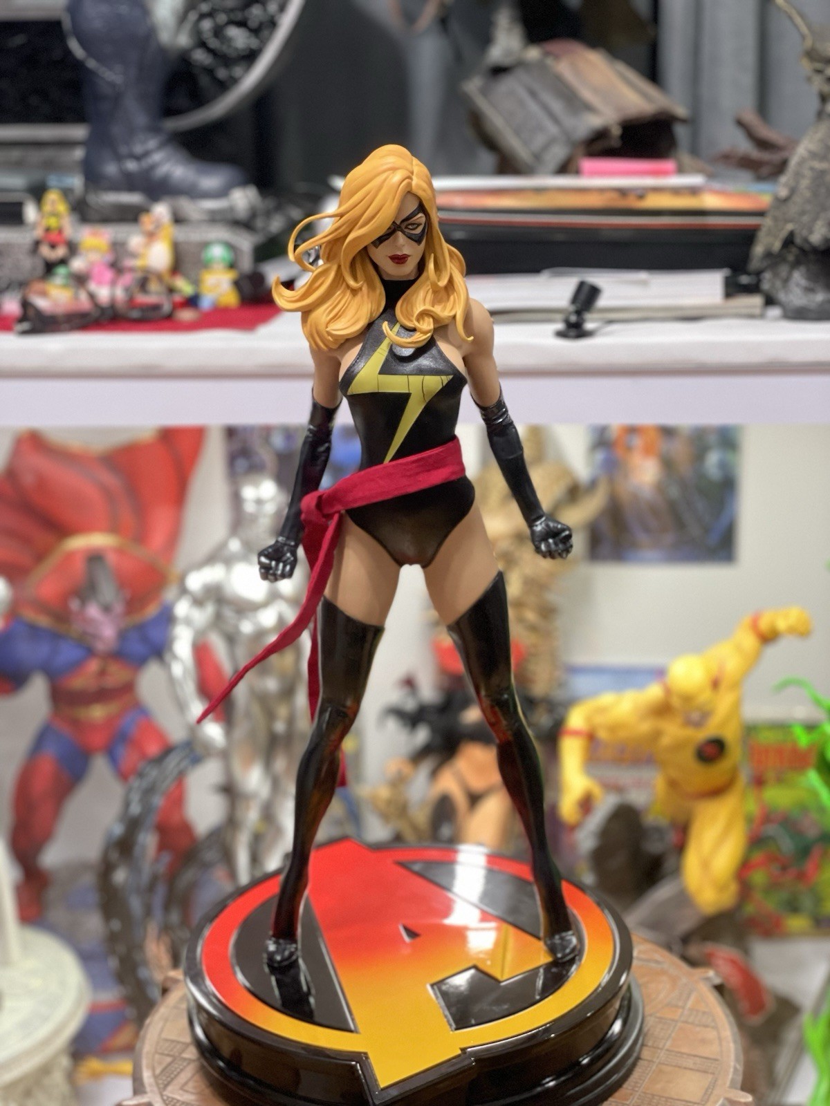 Sideshow Collectibles Ms. Marvel Premium Format PF Statue *Read Description*