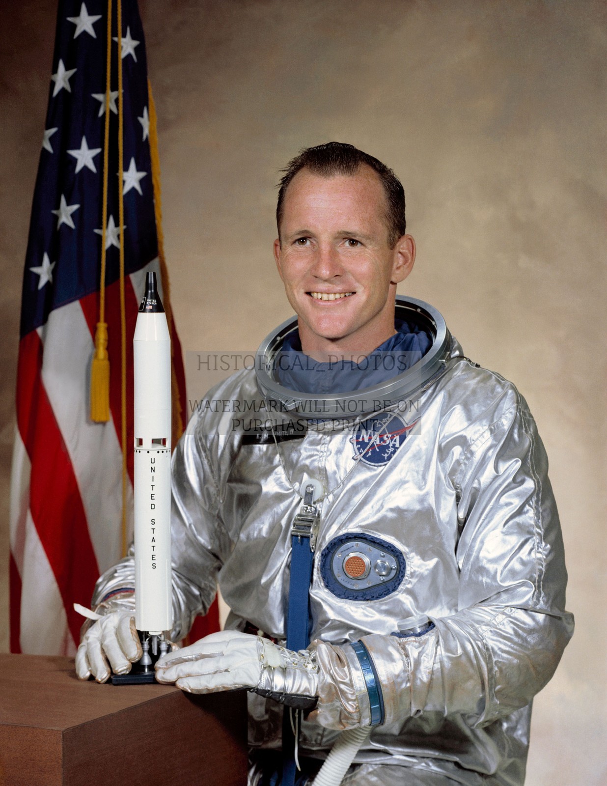 EDWARD H. WHITE II ASTRONAUT NASA PORTRAIT 8.5X11 PHOTO