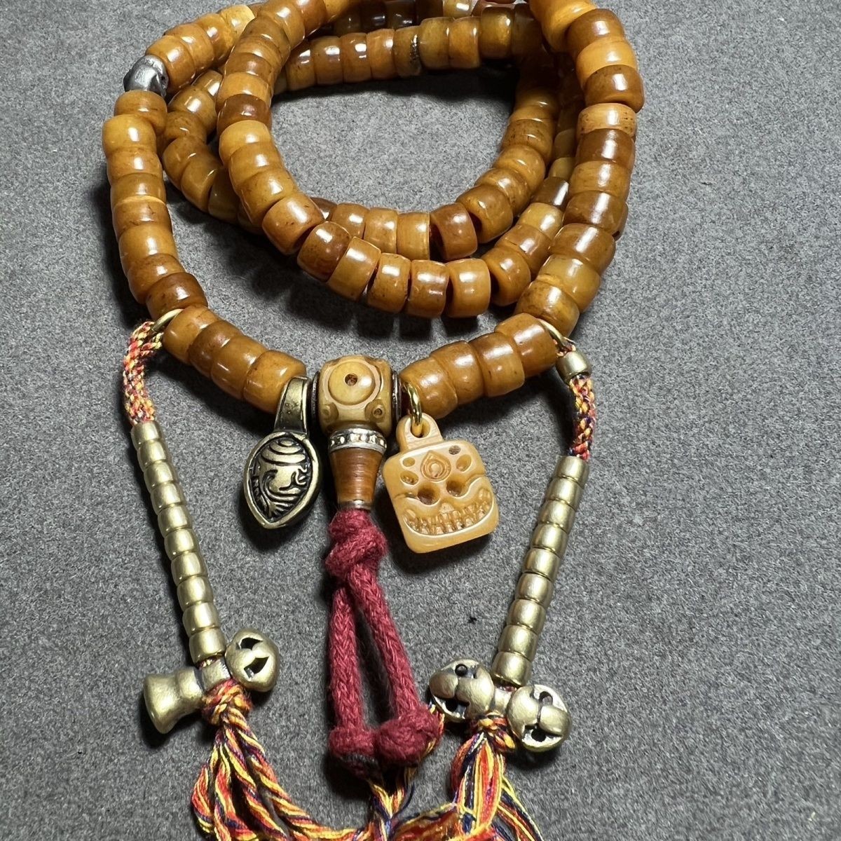 Tibetan Yak Bone 108 Beads Mala Retro Cultural Play Prayer Bead Bracelet Tibetan Yak Bone 108 Beads Mala Retro Cultural Play Prayer Bead Bracelet