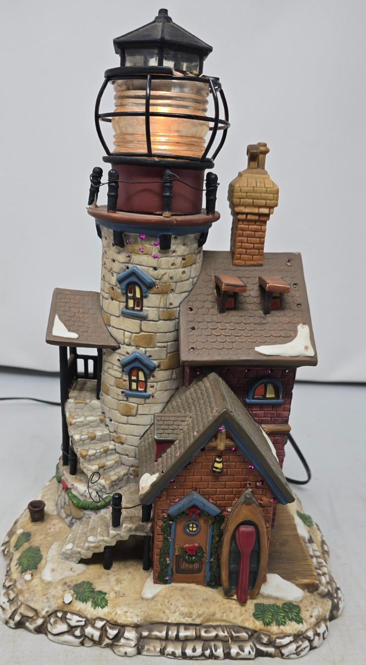Vintage O'Well 2004 Harborside Village Limited Edition Lighthouse Vintage O'Well 2004 Harborside Village Limited Edition Lighthouse