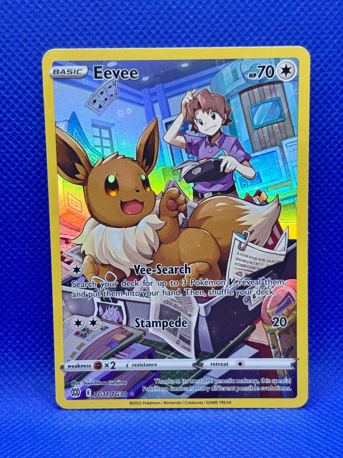 SWSH09: Brilliant Stars Trainer Gallery #TG11/TG30 Eevee