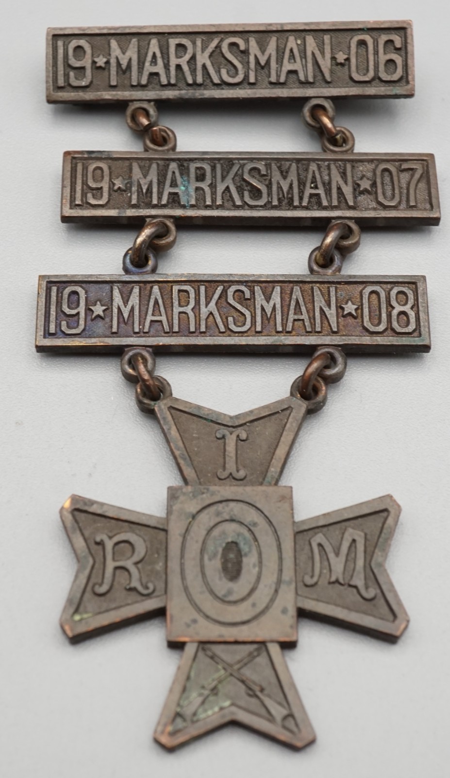 Pre-WWI 1906-1908 RIM Rhode Island Militia Marksman Named Badge