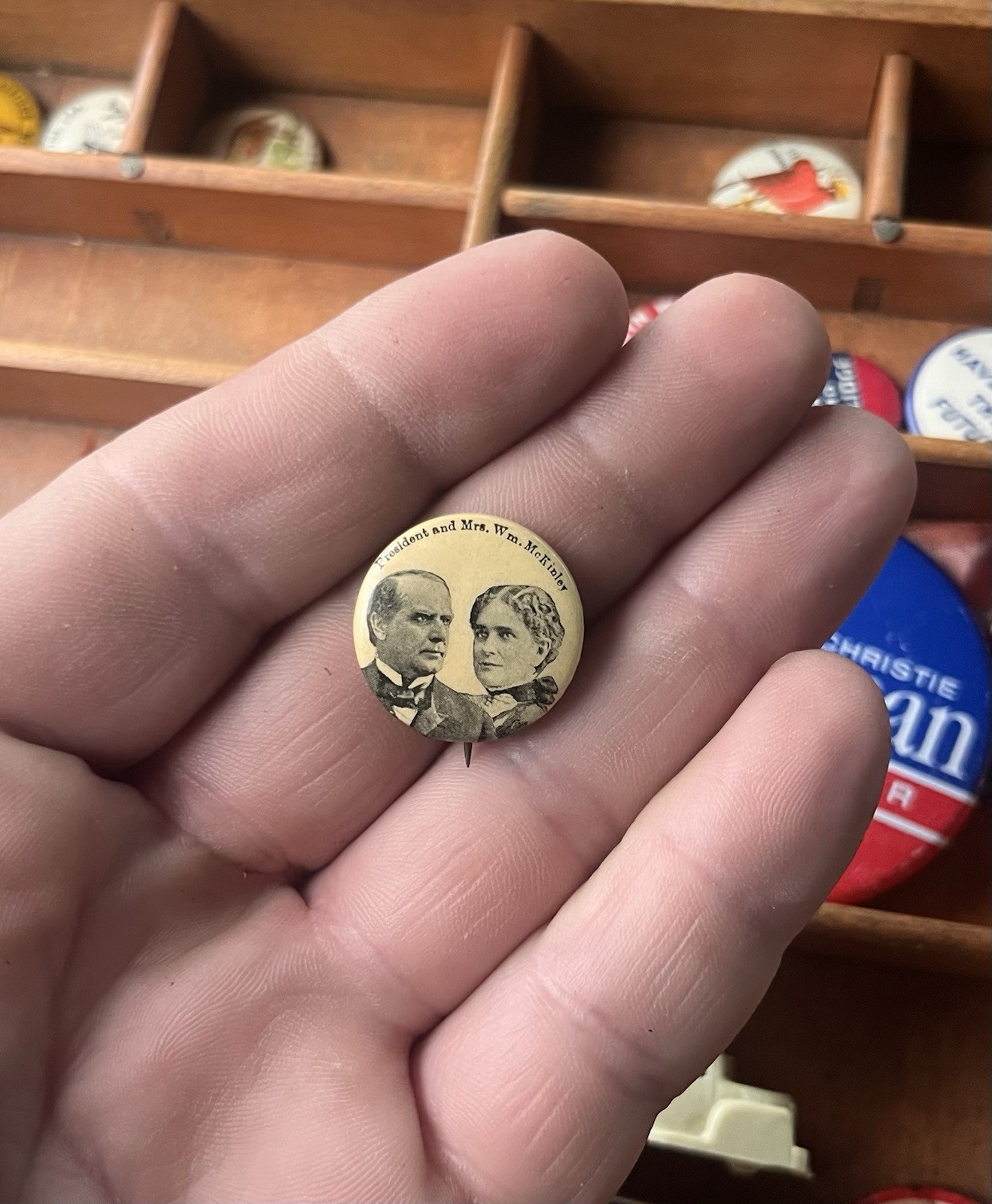 Antique President & Mrs William McKinley Political Pinback Pin 
