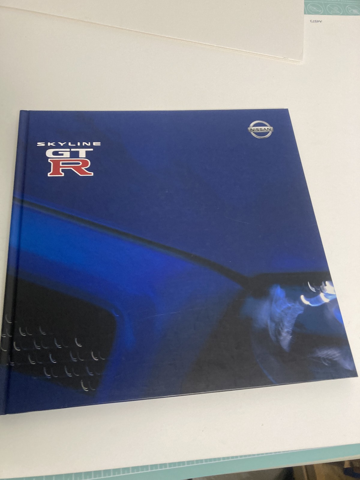 Nissan Skyline GT-R R34 V-spec II M-spec Original Japanese Brochure Catalog Nissan Skyline GT-R R34 V-spec II M-spec Original Japanese Brochure Catalog