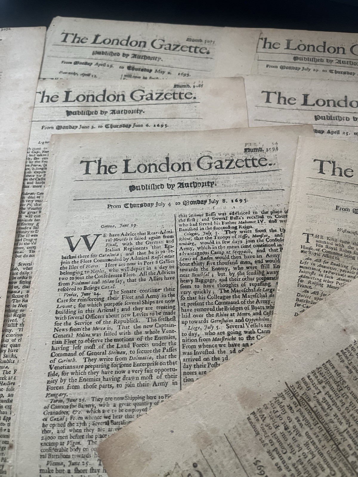 THE OLDEST NEWSPAPER IN THE WORLD - The London Gazette 1600s Editions