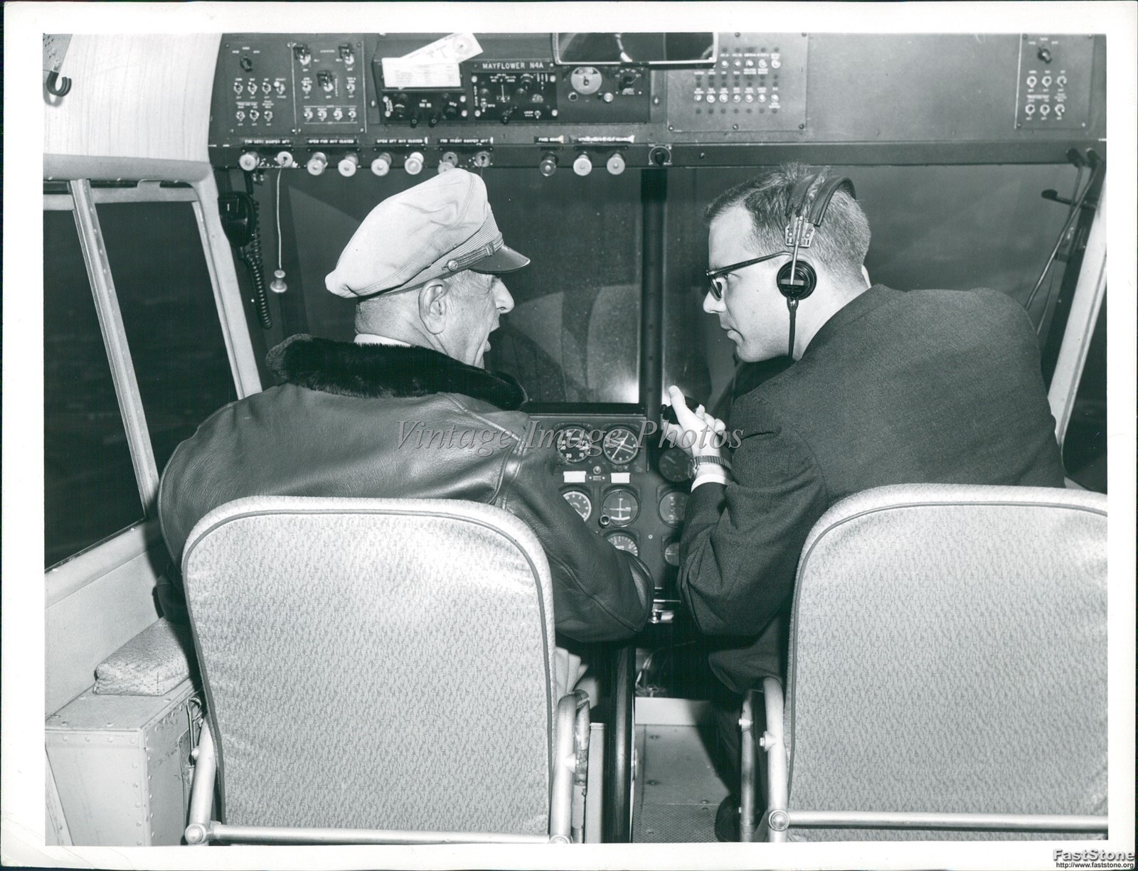 1961 Verner L Smith Capt Goodyear Blimp Mayflower & Reporter Aviation Photo 7x9