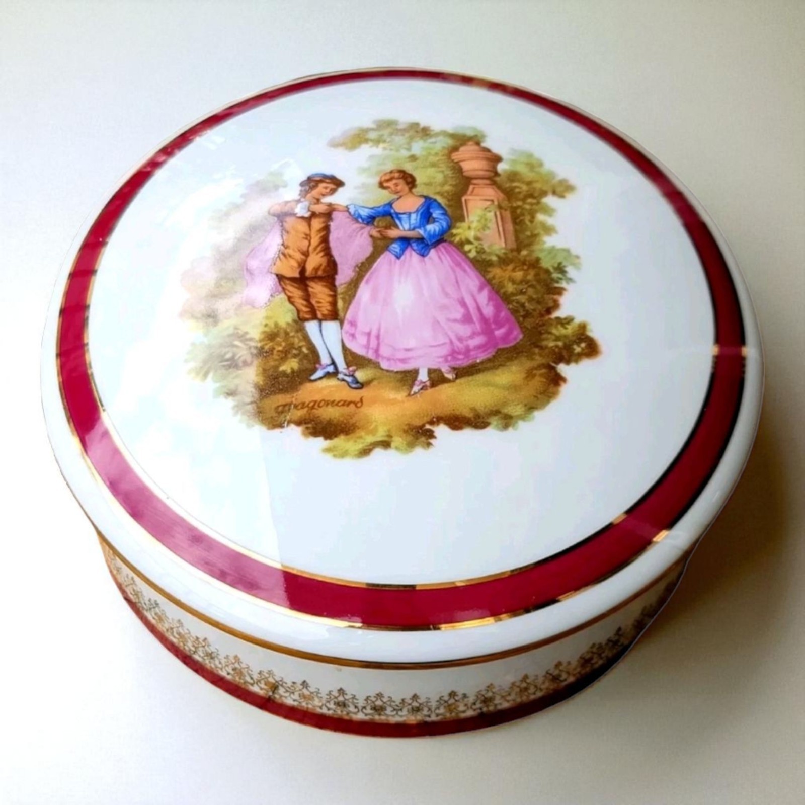 Vintage Limoges Porcelain Round Lidded Vanity Trinket Dish 7 Vintage Limoges Porcelain Round Lidded Vanity Trinket Dish 7