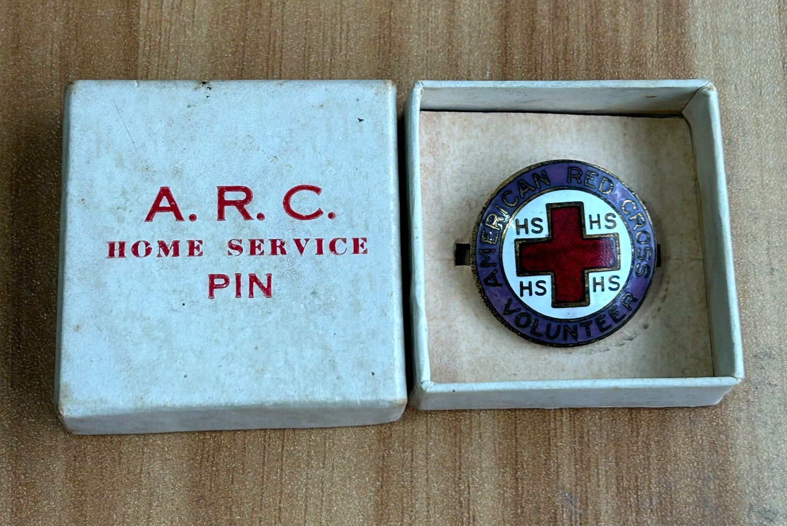 Vintage American Red Cross Volunteer Enamel Pin WWII Era.Made by The Robbins Co. Vintage American Red Cross Volunteer Enamel Pin WWII Era.Made by The Robbins Co.