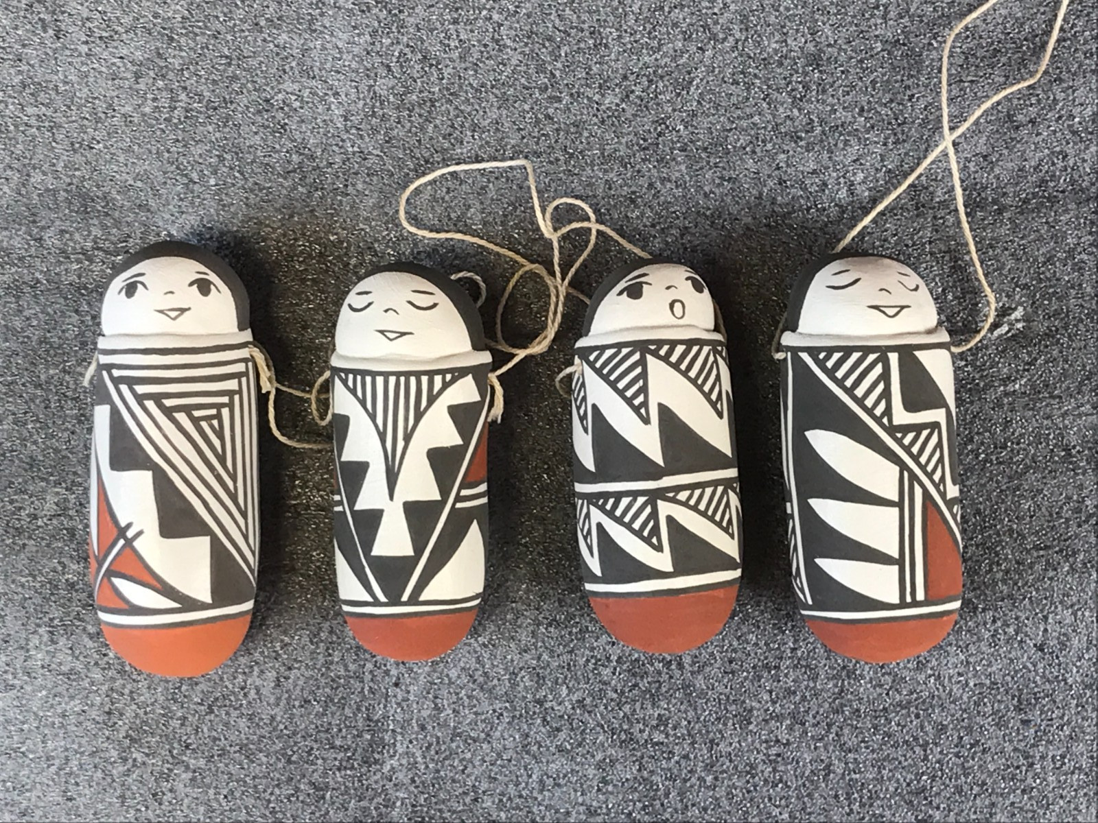 4 Vintage Native American ACOMA Pueblo CLAY POTTERY PAPOOSE BABY Ornaments ME NE