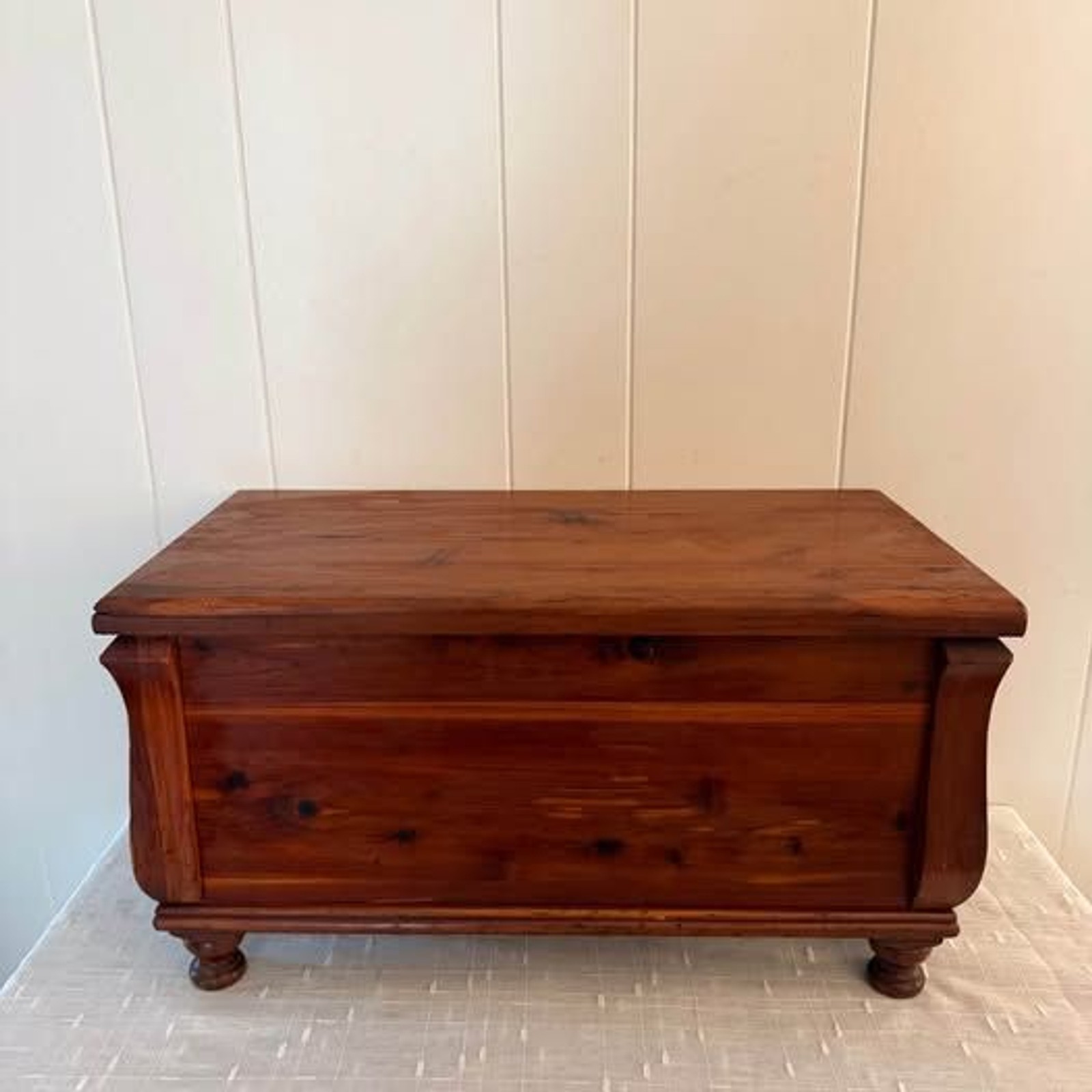 Antique 1920s Royal Line Chattanooga TN Miniature Cedar Chest Salesman Sample