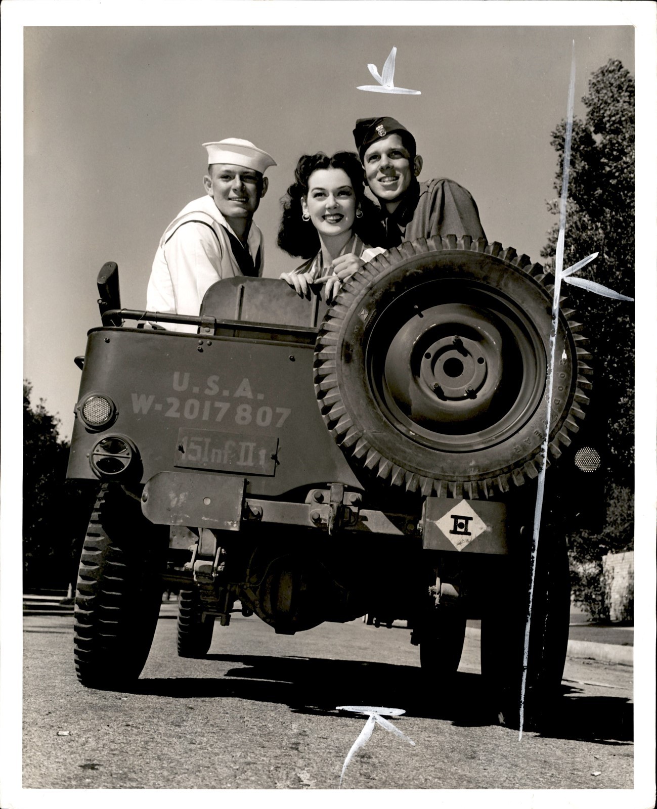 LMPE40 1941 Orig Photo ROSALIND RUSSELL WILL BRIGHTEN USO SHOW U.S. NAVY SAILORS