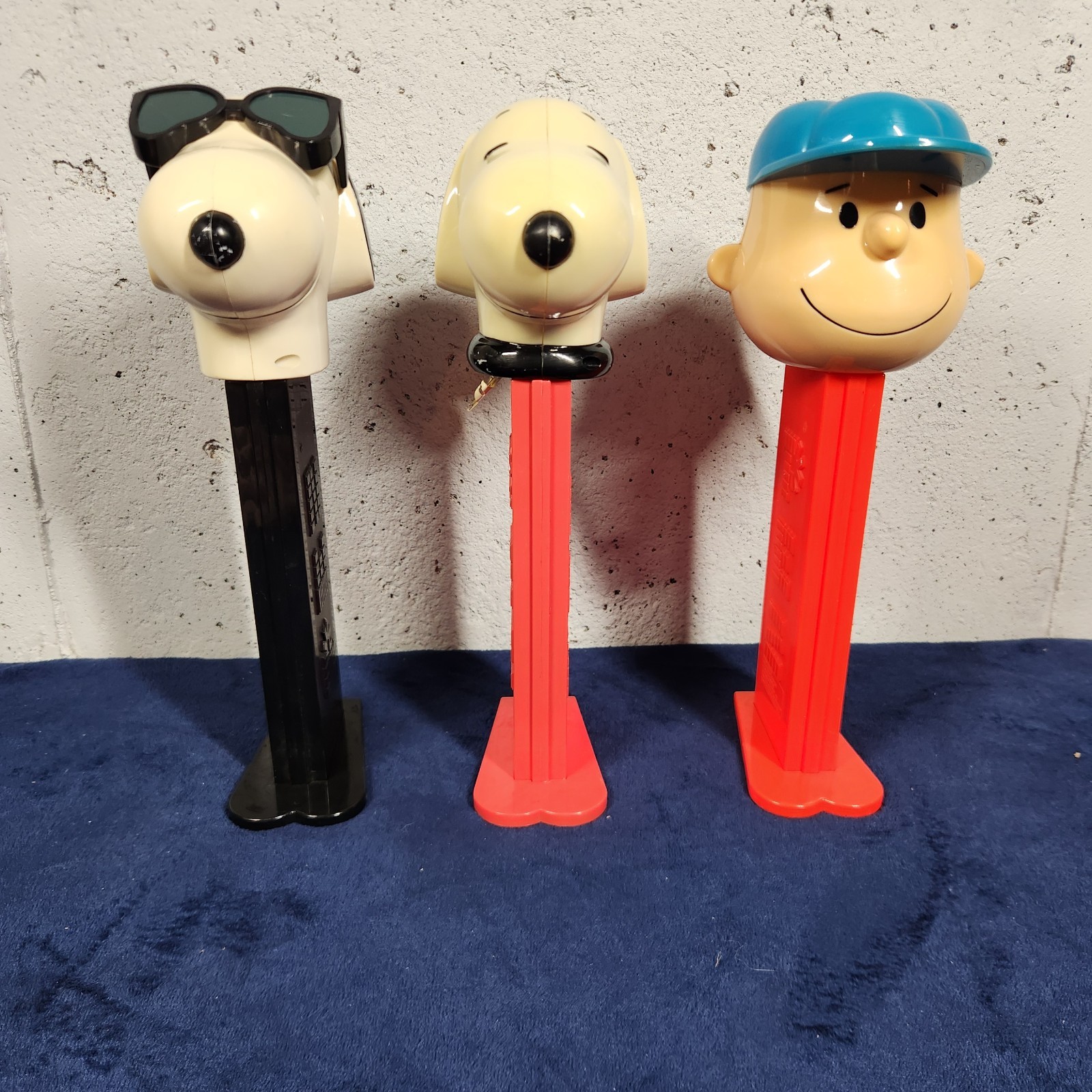 Rare Vintage Giant Lot of PEANUTS PEZ Dispenser Snoopy & Charlie Brown Working Rare Vintage Giant Lot of PEANUTS PEZ Dispenser Snoopy & Charlie Brown Working