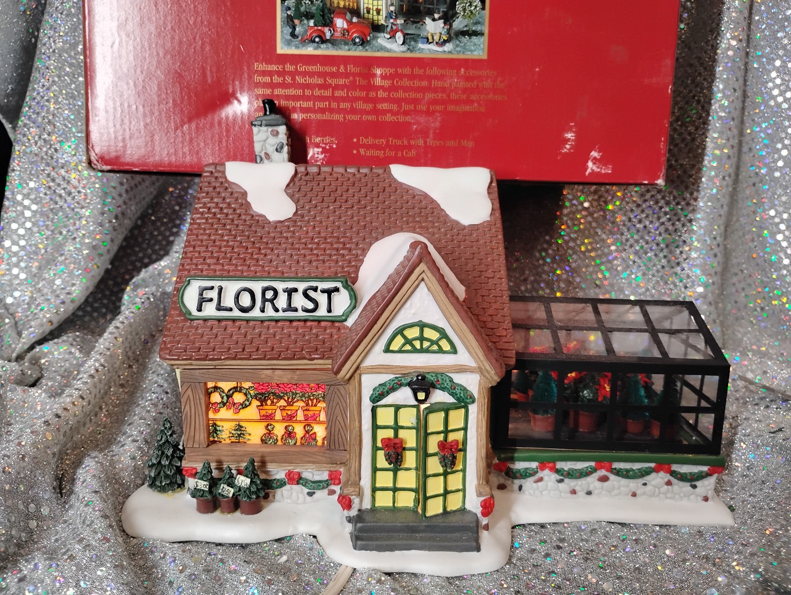 St Nicholas Square Christmas Village Light Up Building Greenhouse & Florist