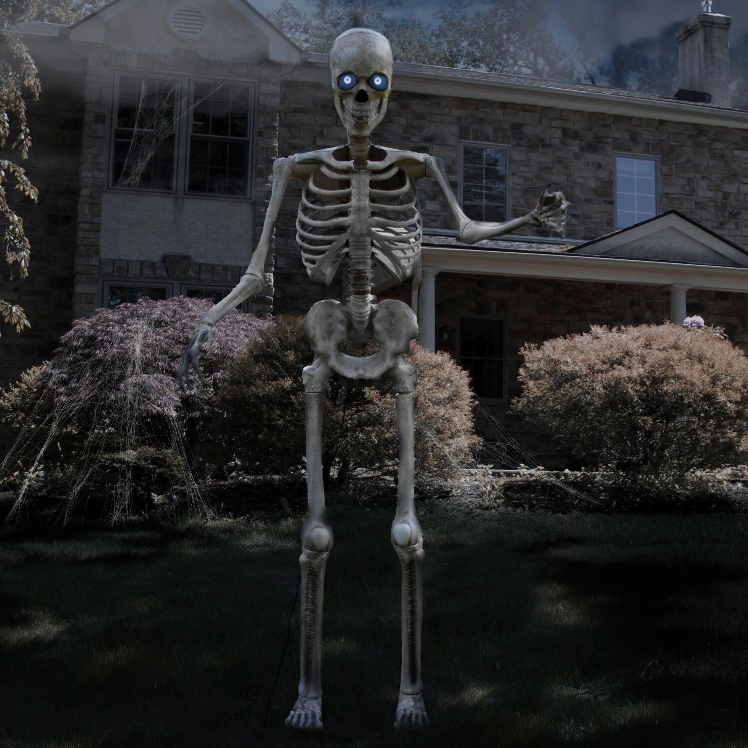 8FT MOTION-ACTIVATED TOWERING SKELETON ANIMATRONIC TALKING INDOOR OUTDOOR 8FT MOTION-ACTIVATED TOWERING SKELETON ANIMATRONIC TALKING INDOOR OUTDOOR