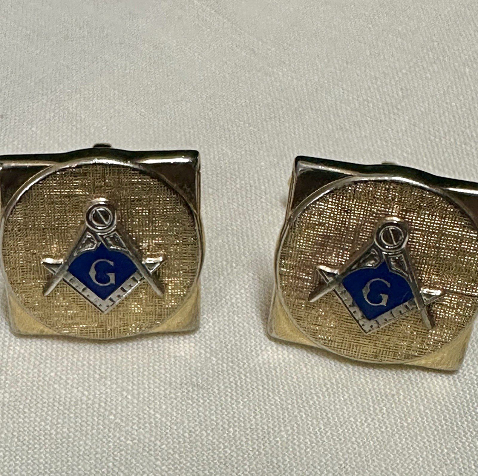 SWANK Freemasonry Masonic Square & Compass “G” Blue Gold Tone Vtg Cufflinks Pair SWANK Freemasonry Masonic Square & Compass “G” Blue Gold Tone Vtg Cufflinks Pair