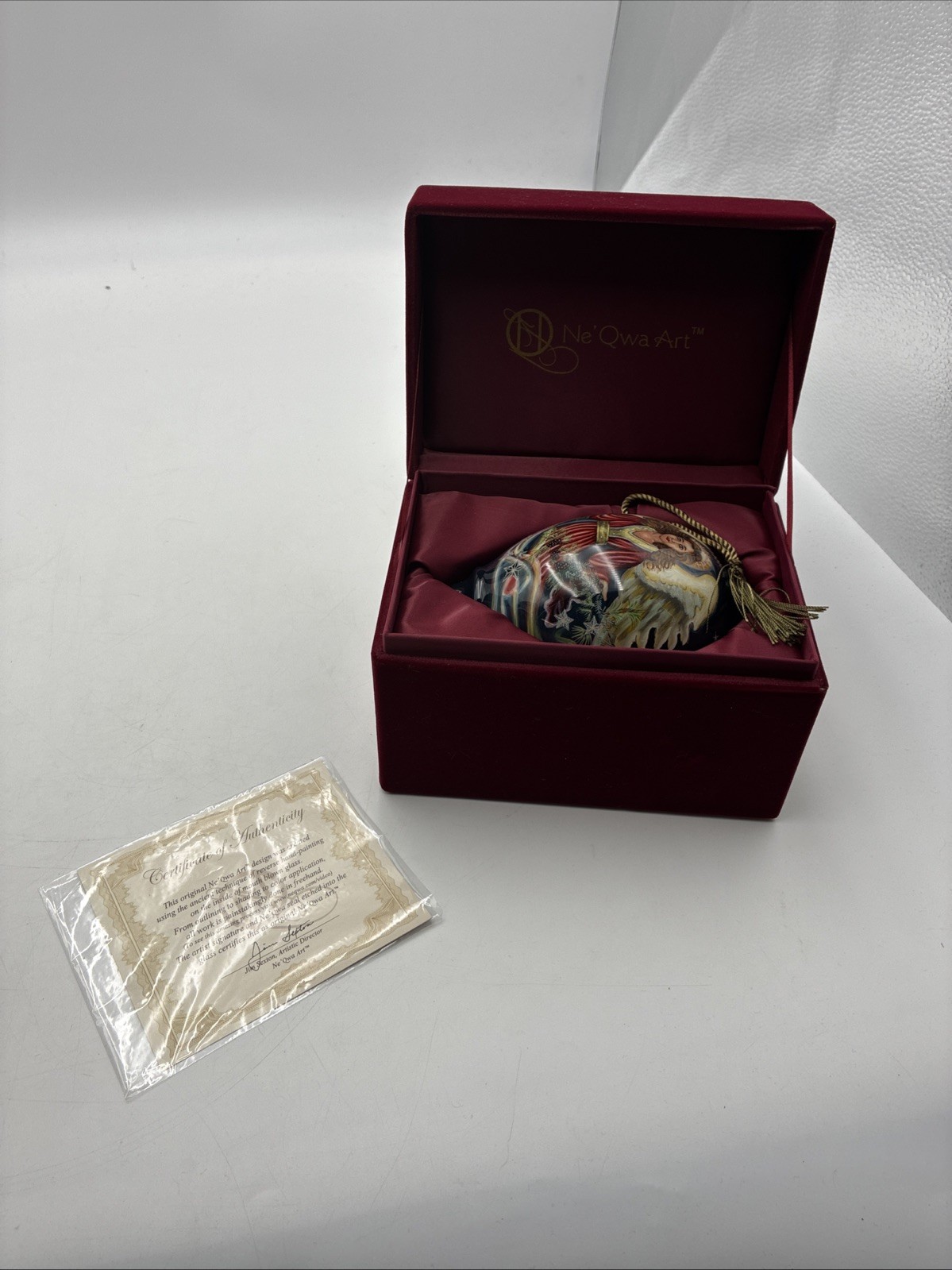 NE\' QWA ART ORNAMENT IN ORIGINAL BOX SIGNED Jim Sexton Officially Authenticated NE\' QWA ART ORNAMENT IN ORIGINAL BOX SIGNED Jim Sexton Officially Authenticated