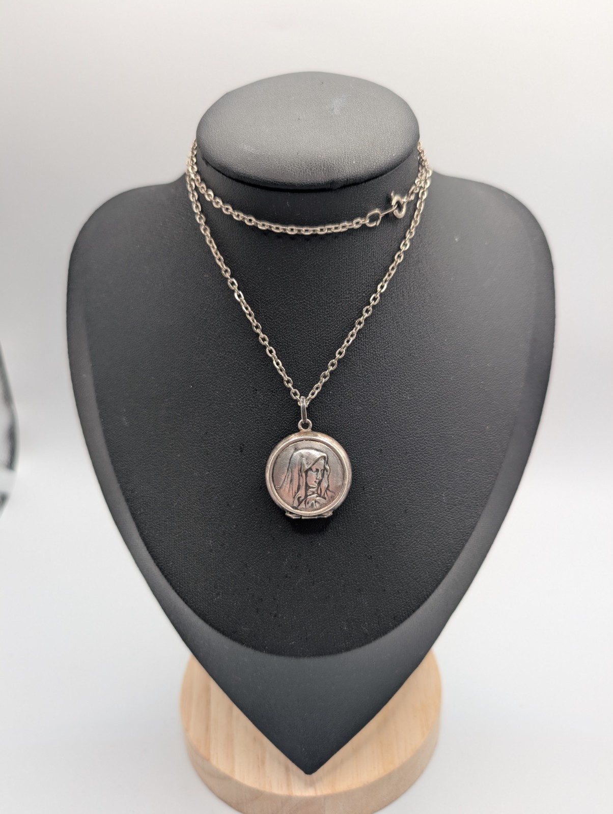Vintage Mother Mary Locket Pendant With Rosary New With Tag Silver Tone Vintage Mother Mary Locket Pendant With Rosary New With Tag Silver Tone