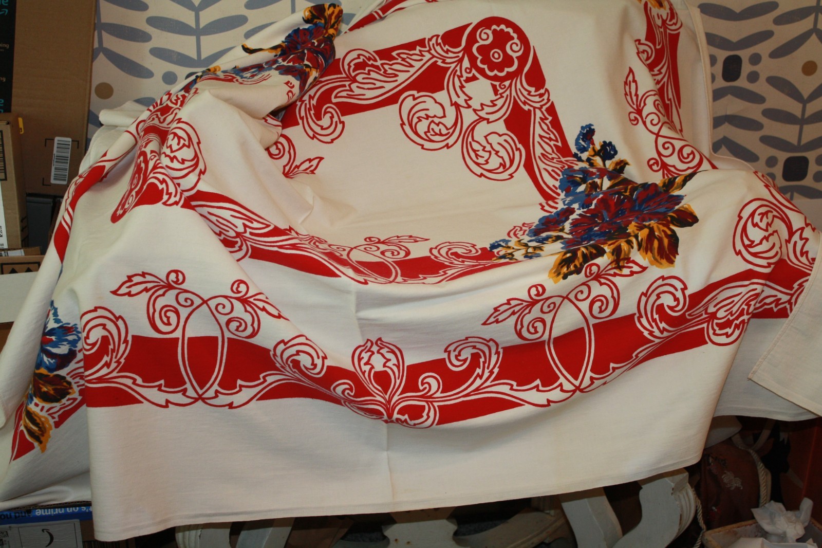 Vintage large heavy cotton floral & scroll tablecloth, 1930s/40s, excellent cond Vintage large heavy cotton floral & scroll tablecloth, 1930s/40s, excellent cond