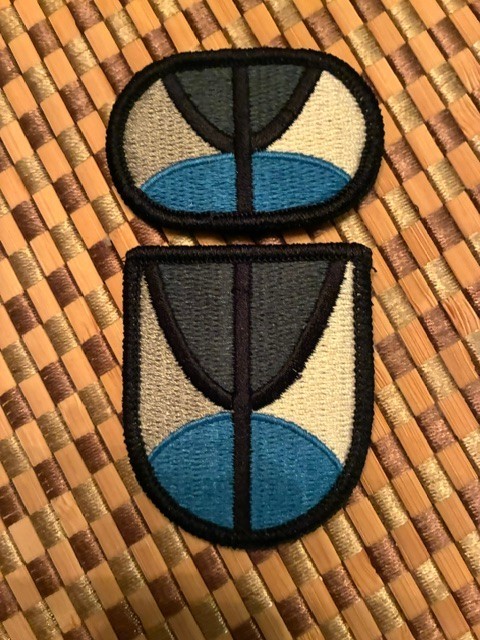 U.S. ARMY BERET FLASH - 5th PSYOP BATTALION .... MINT ..... X