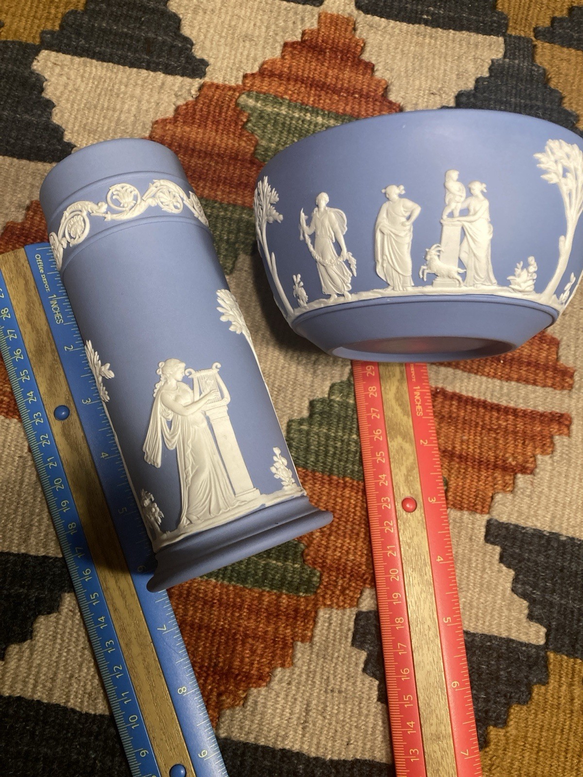 VINTAGE WEDGWOOD JASPERWARE CYLINDER SPILL VASE BLUE 6.5 VINTAGE WEDGWOOD JASPERWARE CYLINDER SPILL VASE BLUE 6.5