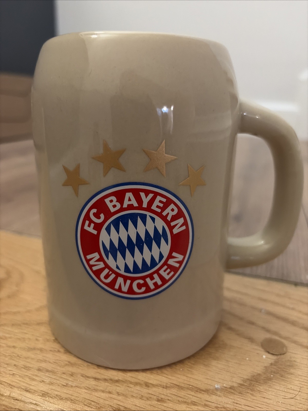 FC Bayern Munich Embossed Crest Ceramic Beer Mug Football Souvenir Beirkrug New FC Bayern Munich Embossed Crest Ceramic Beer Mug Football Souvenir Beirkrug New