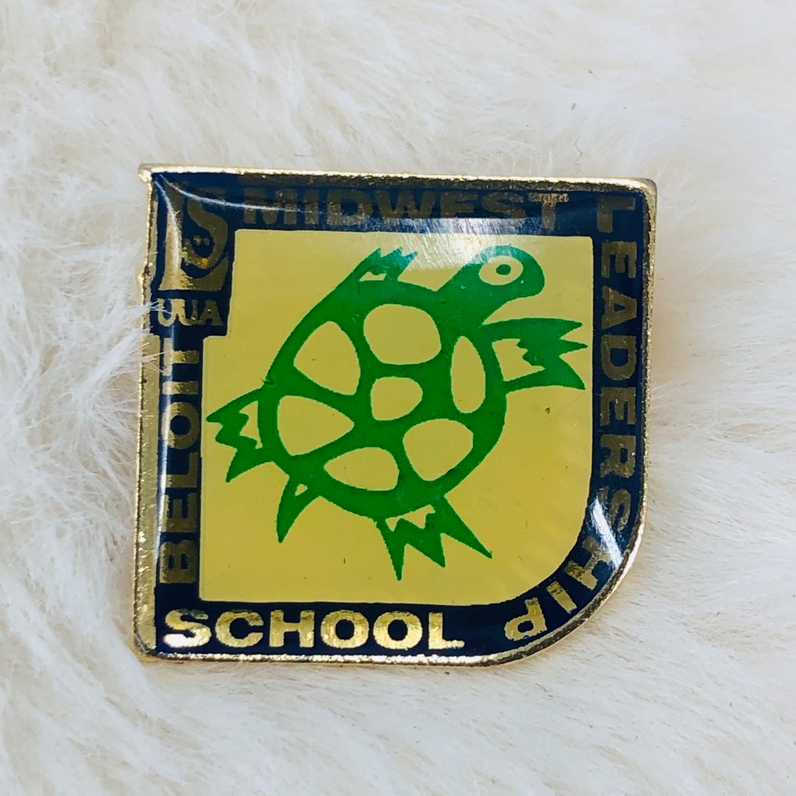 Vtg Beloit Midwest Leadership School UUA Enamel Lapel Pin Badge Vtg Beloit Midwest Leadership School UUA Enamel Lapel Pin Badge