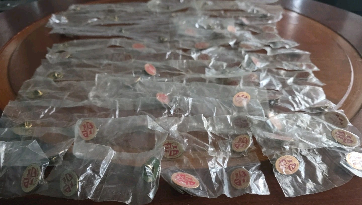 Lot Of 75 Inter-State Milk Producers Co-Op Vintage Dairy Pins - Union 65 Lot Of 75 Inter-State Milk Producers Co-Op Vintage Dairy Pins - Union 65