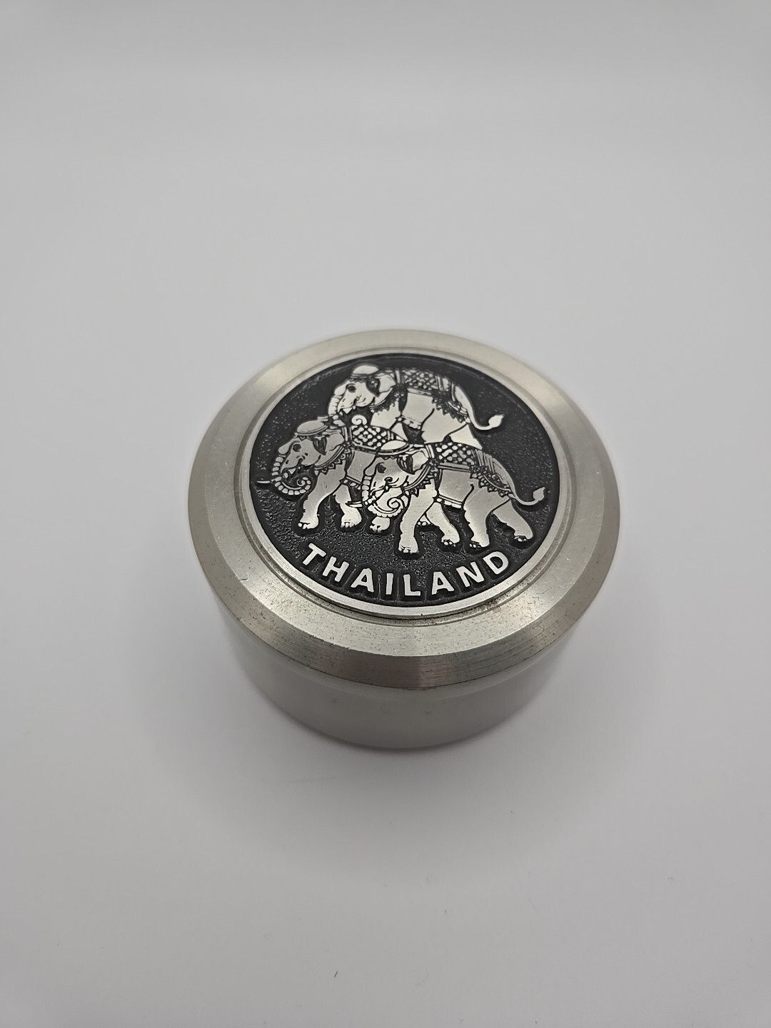 Vintage Oriental Pewter Company Round Trinket Container Thailand 3 Elephants