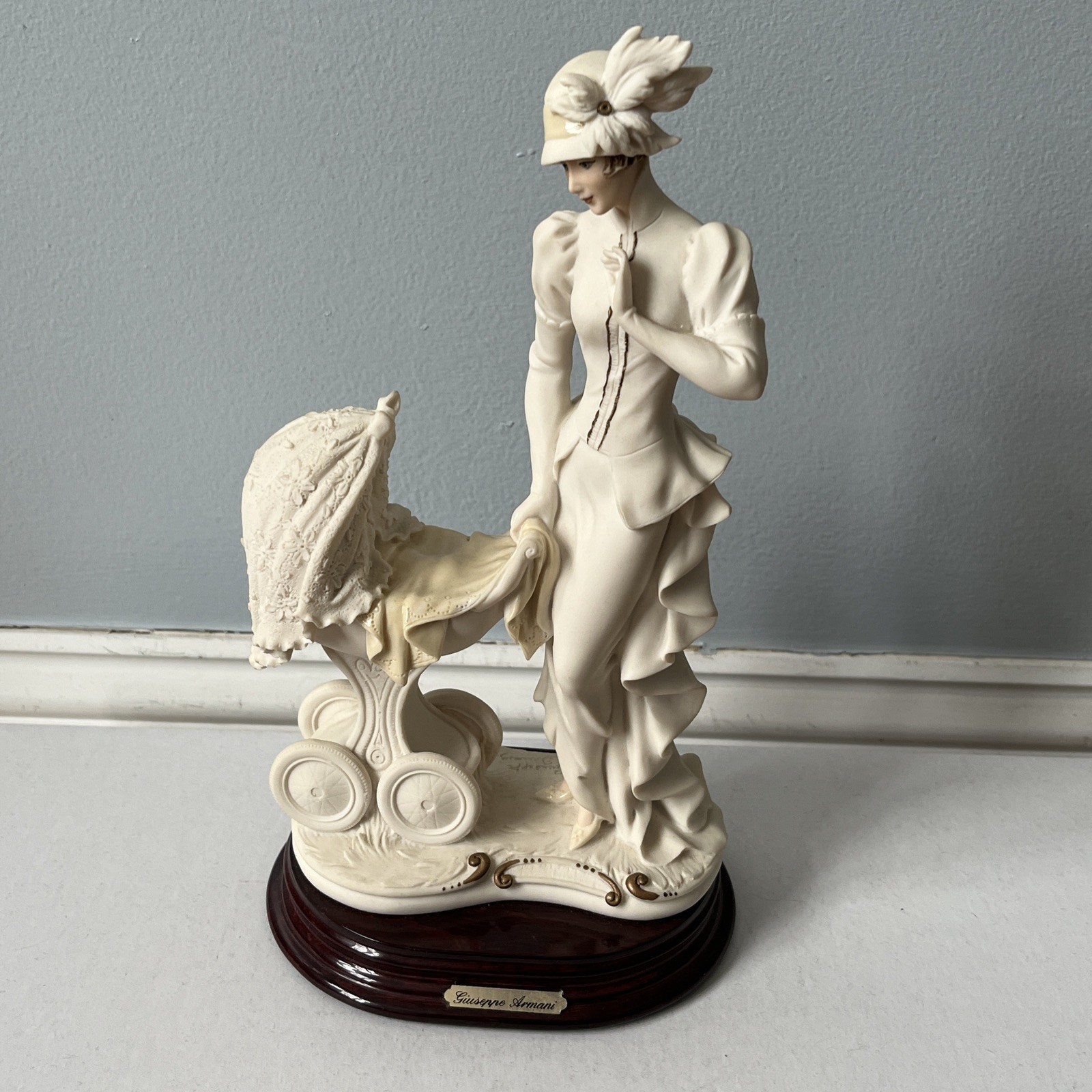 Giuseppe Armani Porcelain SWEET DREAMS 10 1/4\ Giuseppe Armani Porcelain SWEET DREAMS 10 1/4\