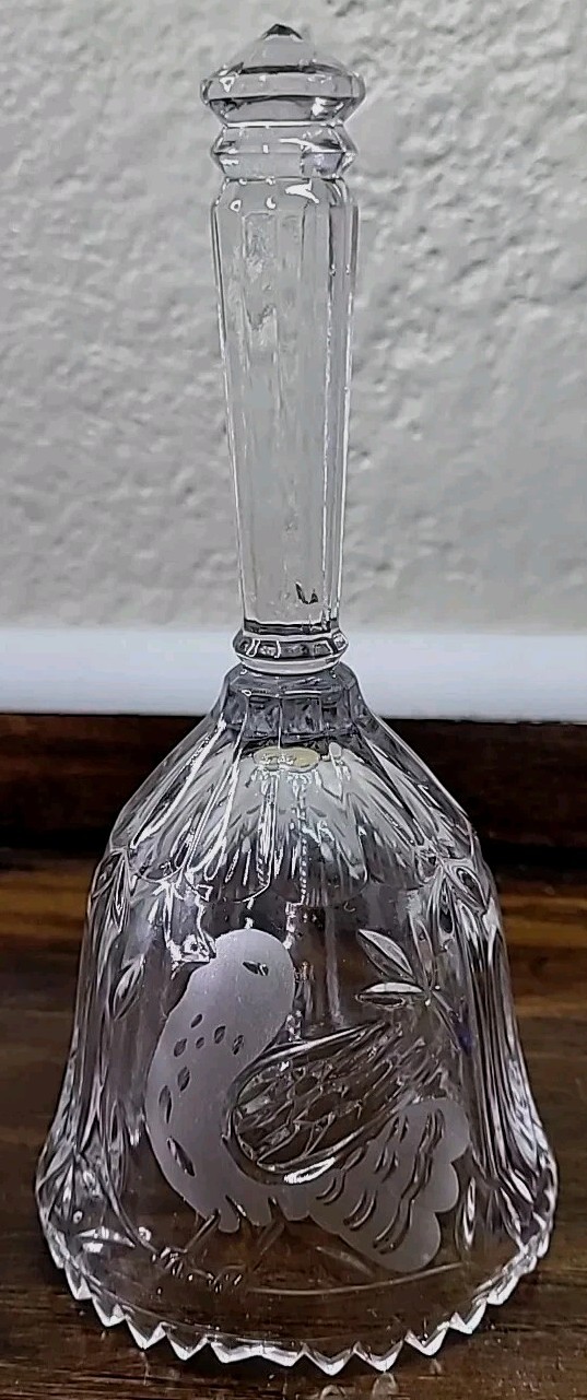 Vintage Clear 24% Lead Crystal Glass Dinner Bell W Etched Bird 7 3/4\ Vintage Clear 24% Lead Crystal Glass Dinner Bell W Etched Bird 7 3/4\