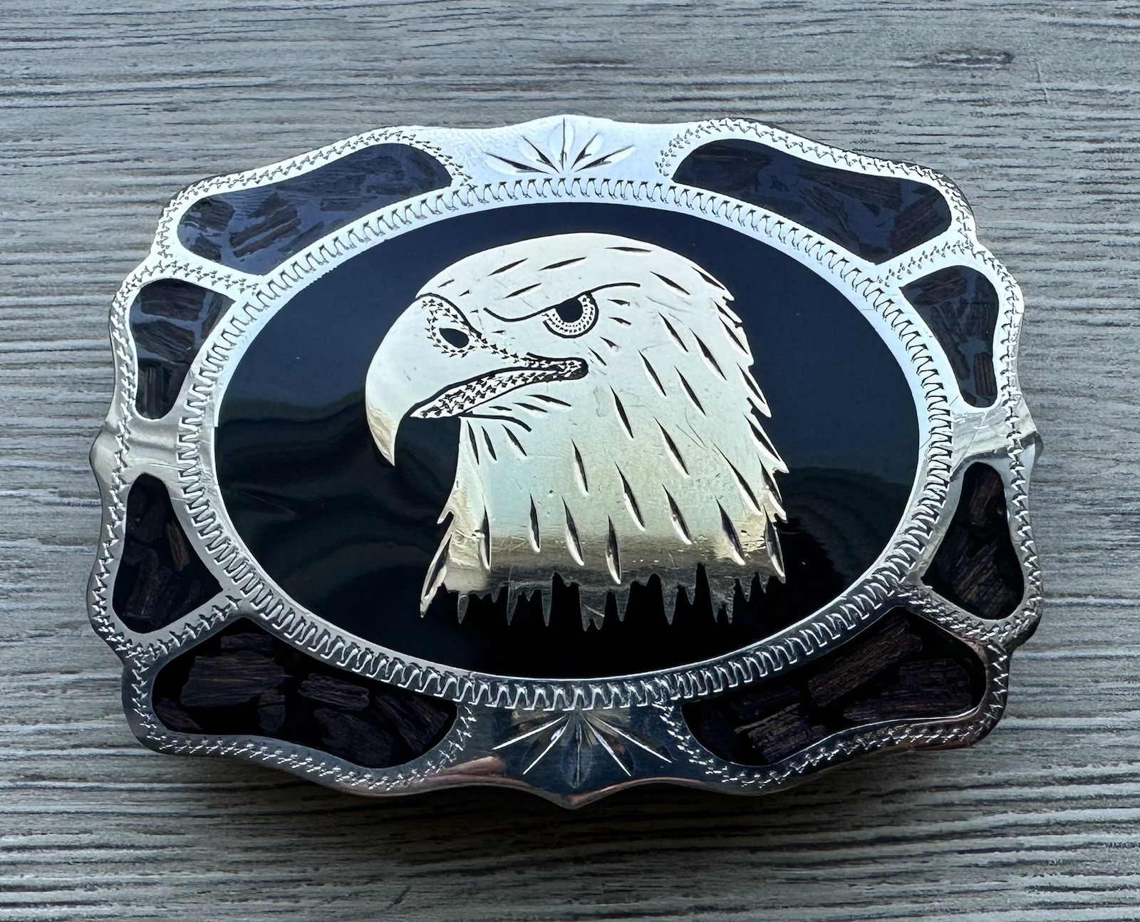 vintage western belt buckle featuring a handcrafted bald eagle head vintage western belt buckle featuring a handcrafted bald eagle head