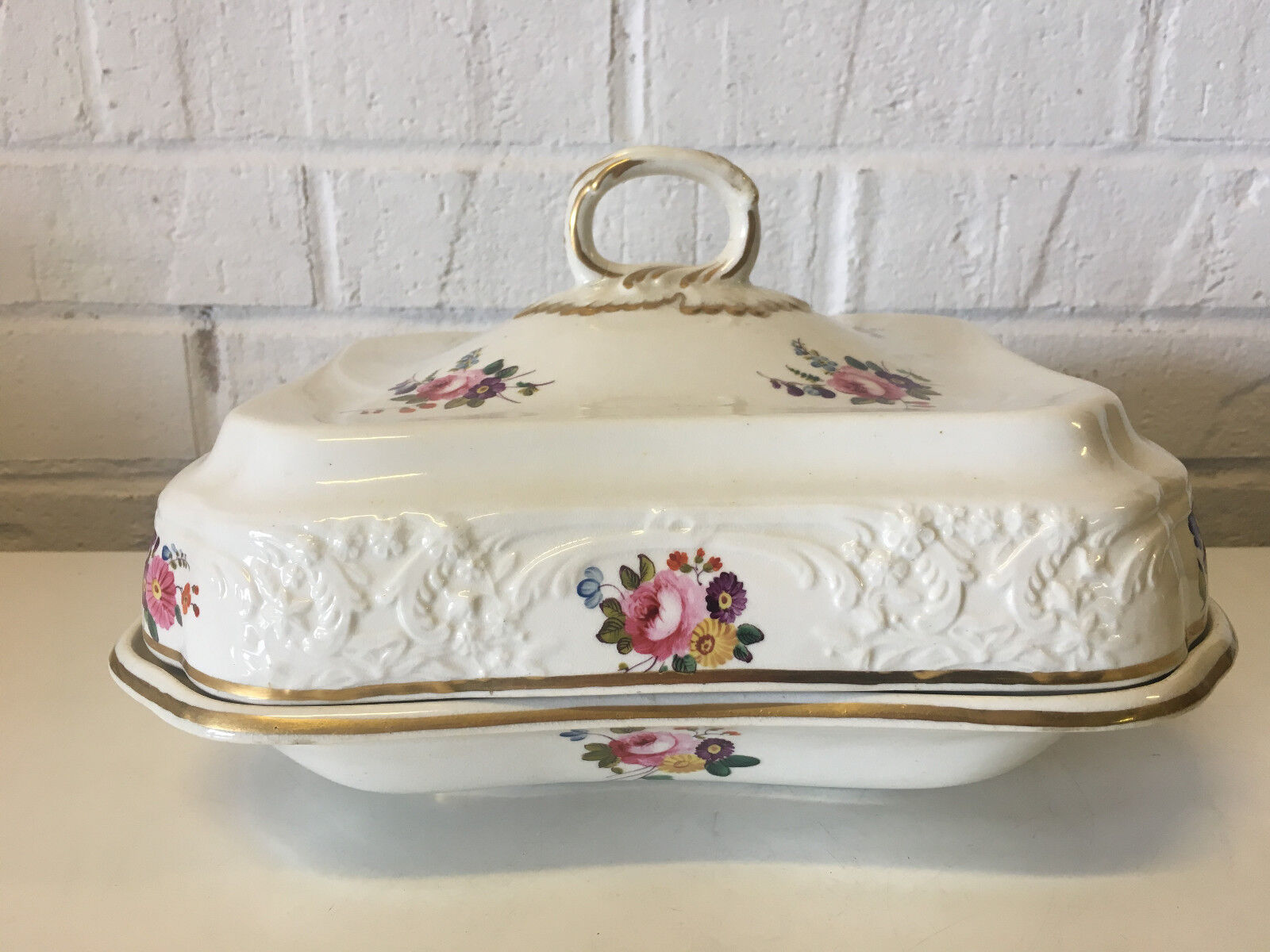 Antique 18th / 19th Century English Derby Porcelain Covered Dish w/ Floral Dec.