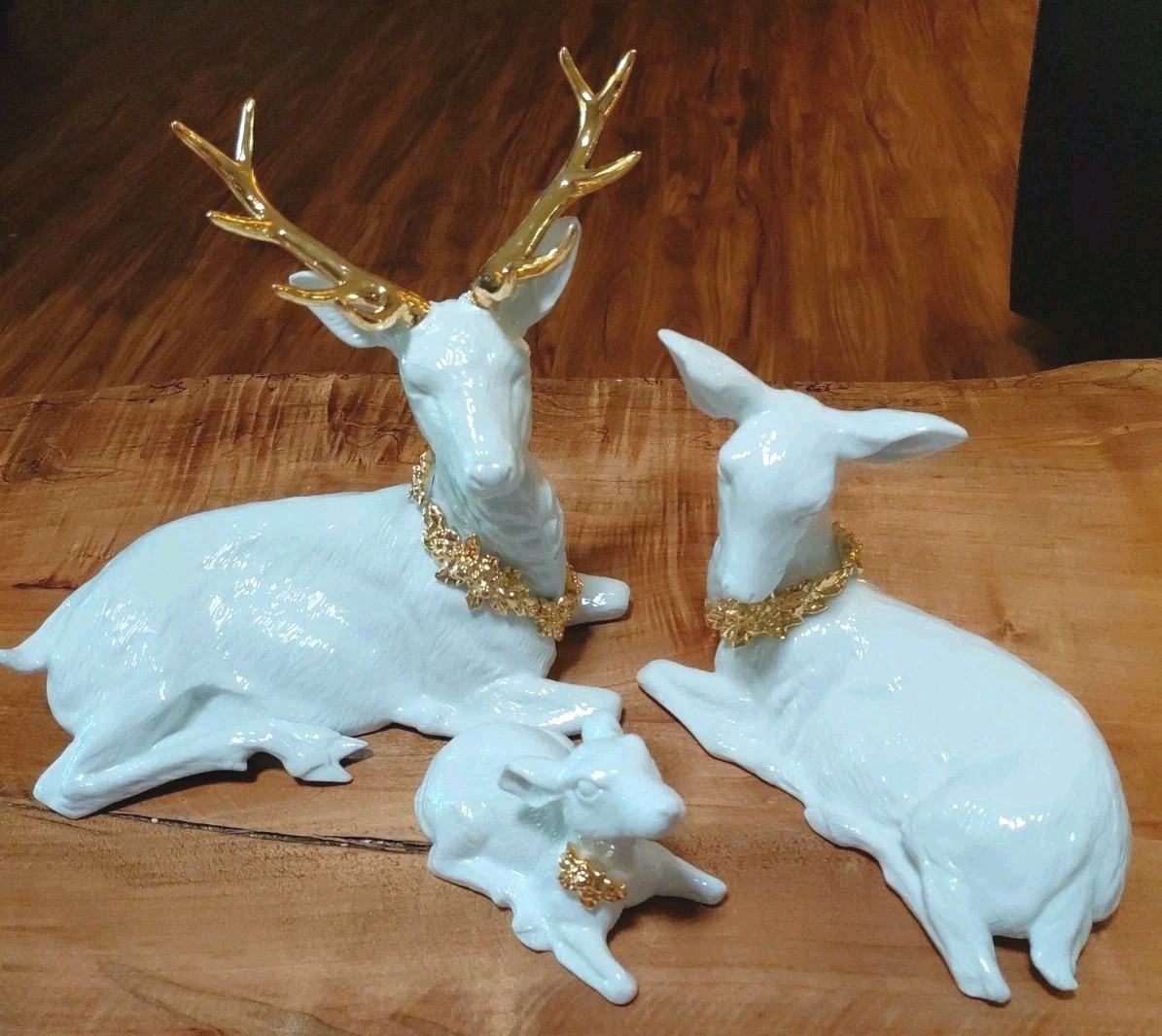 Vtg Gorgeous White with Gold Accent 3 Pc Porcelain Deer Family New In Box Vtg Gorgeous White with Gold Accent 3 Pc Porcelain Deer Family New In Box