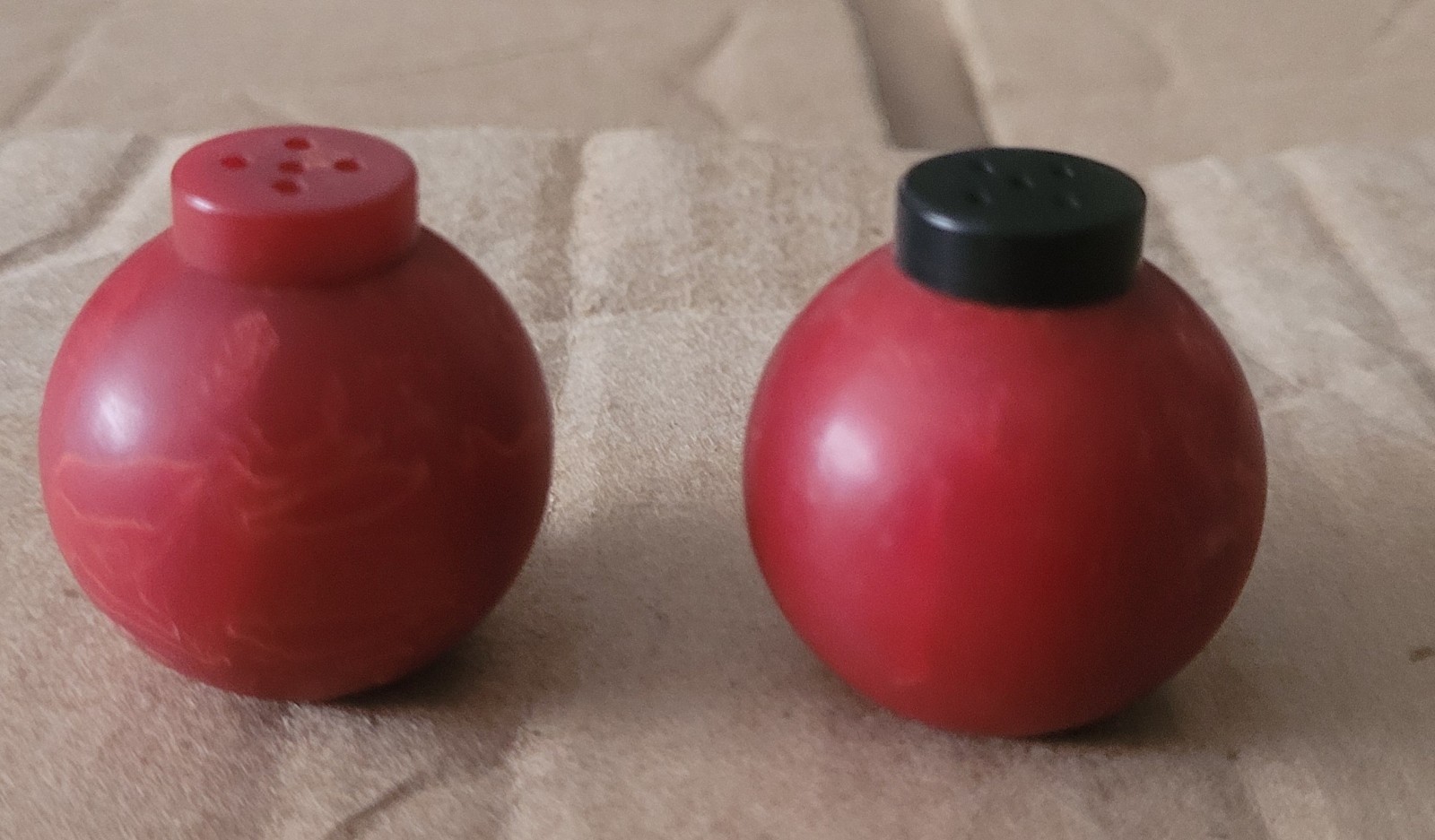 VINTAGE Red Marbled Bakelite \