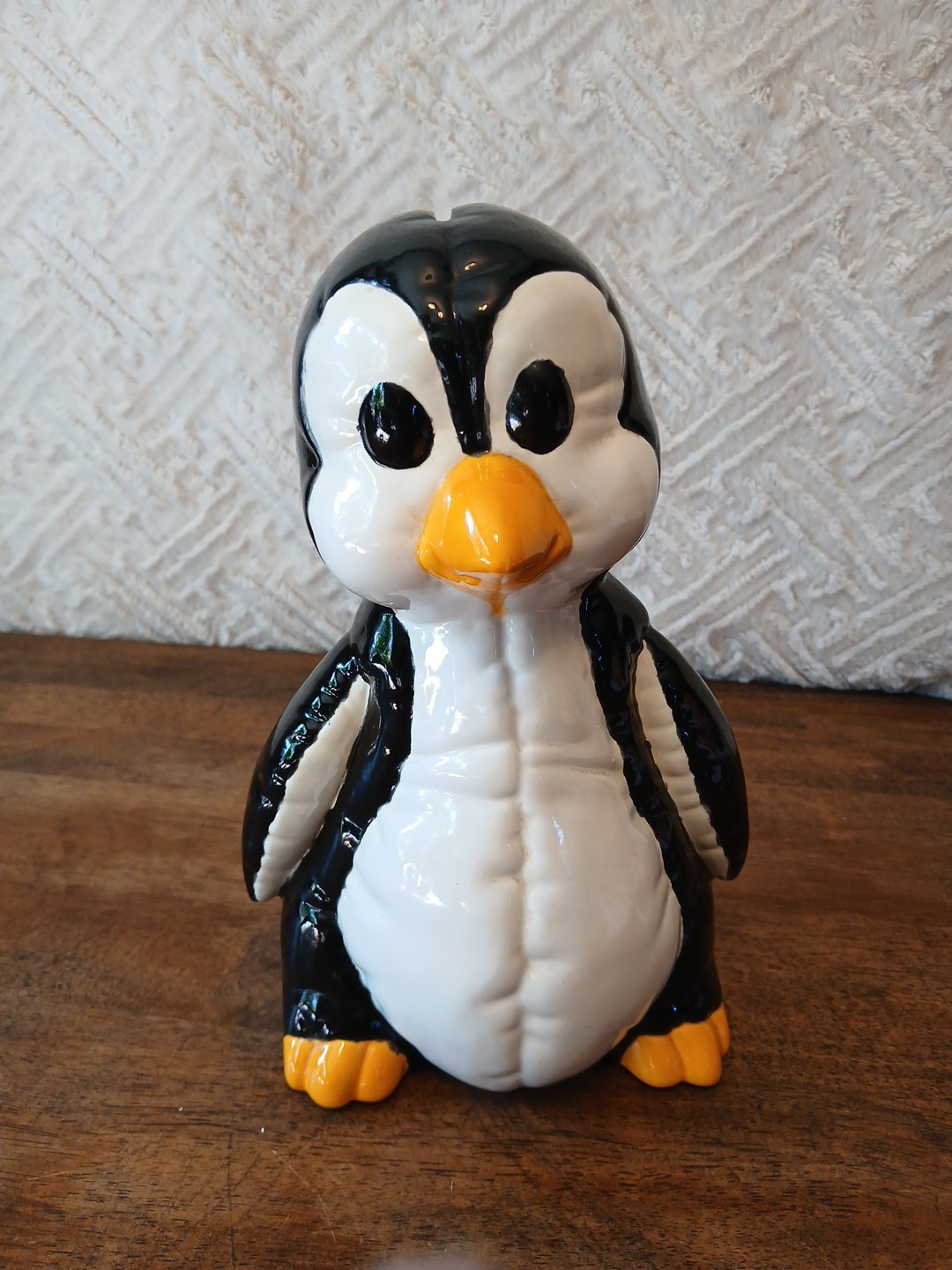 Vintage Cute Penguin Bank*  *Kimple Mold Corp. 10\